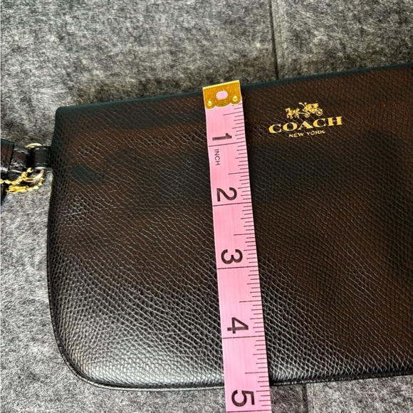 Coach Lyla Wristlet large NWOT - Picture 8 of 9